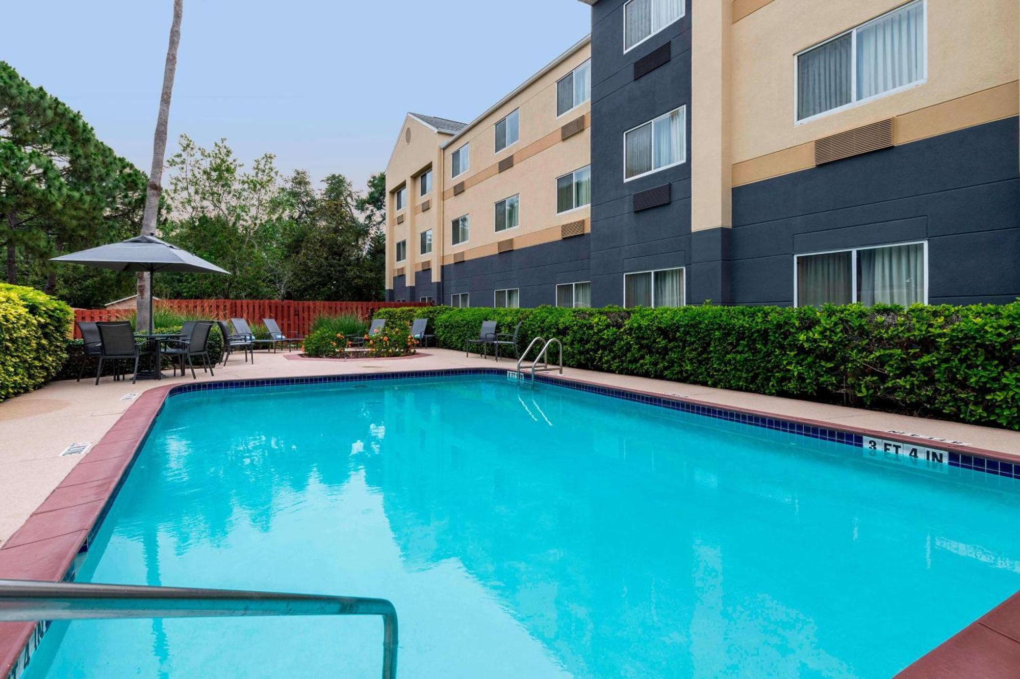 Fairfield Inn And Suites St Petersburg Clearwater Pinellas Park Exteriör bild