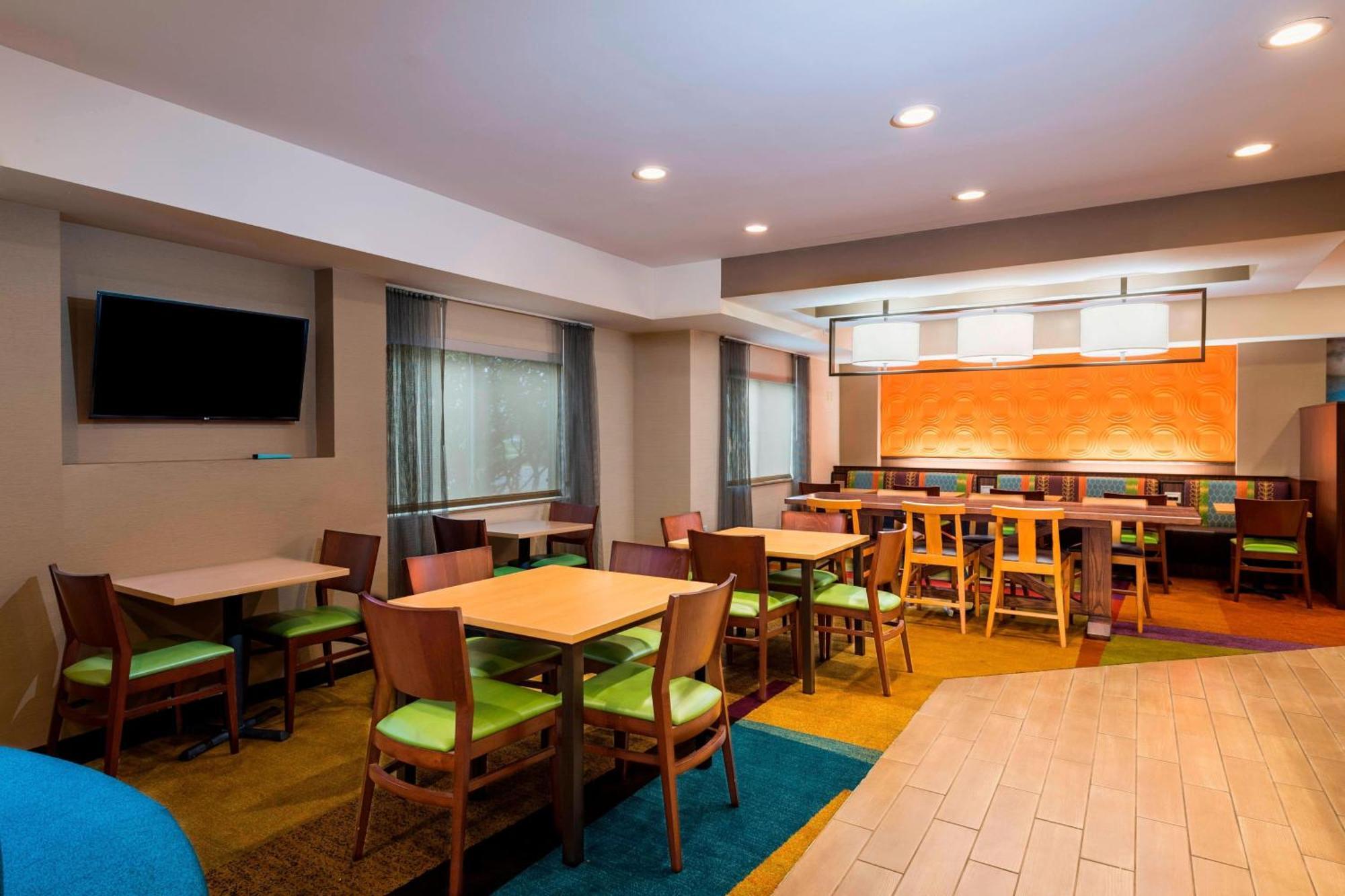 Fairfield Inn And Suites St Petersburg Clearwater Pinellas Park Exteriör bild