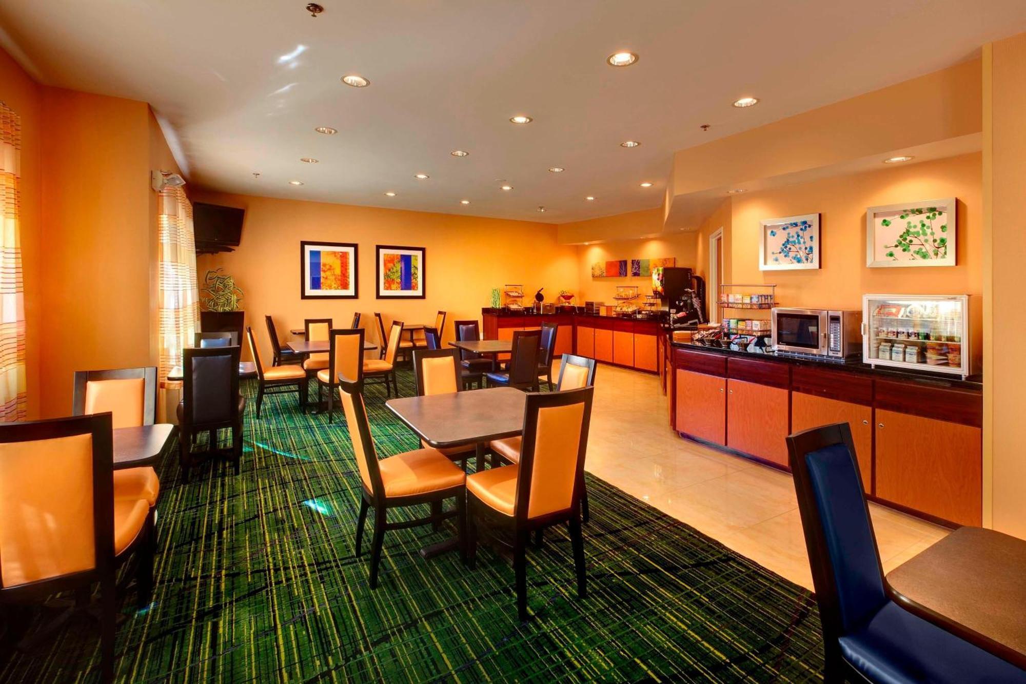 Fairfield Inn And Suites St Petersburg Clearwater Pinellas Park Exteriör bild