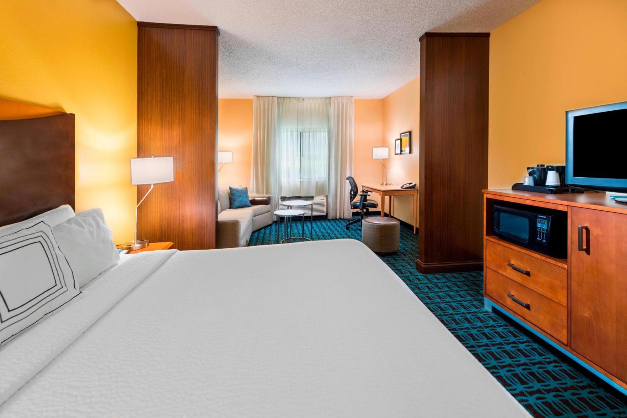 Fairfield Inn And Suites St Petersburg Clearwater Pinellas Park Exteriör bild