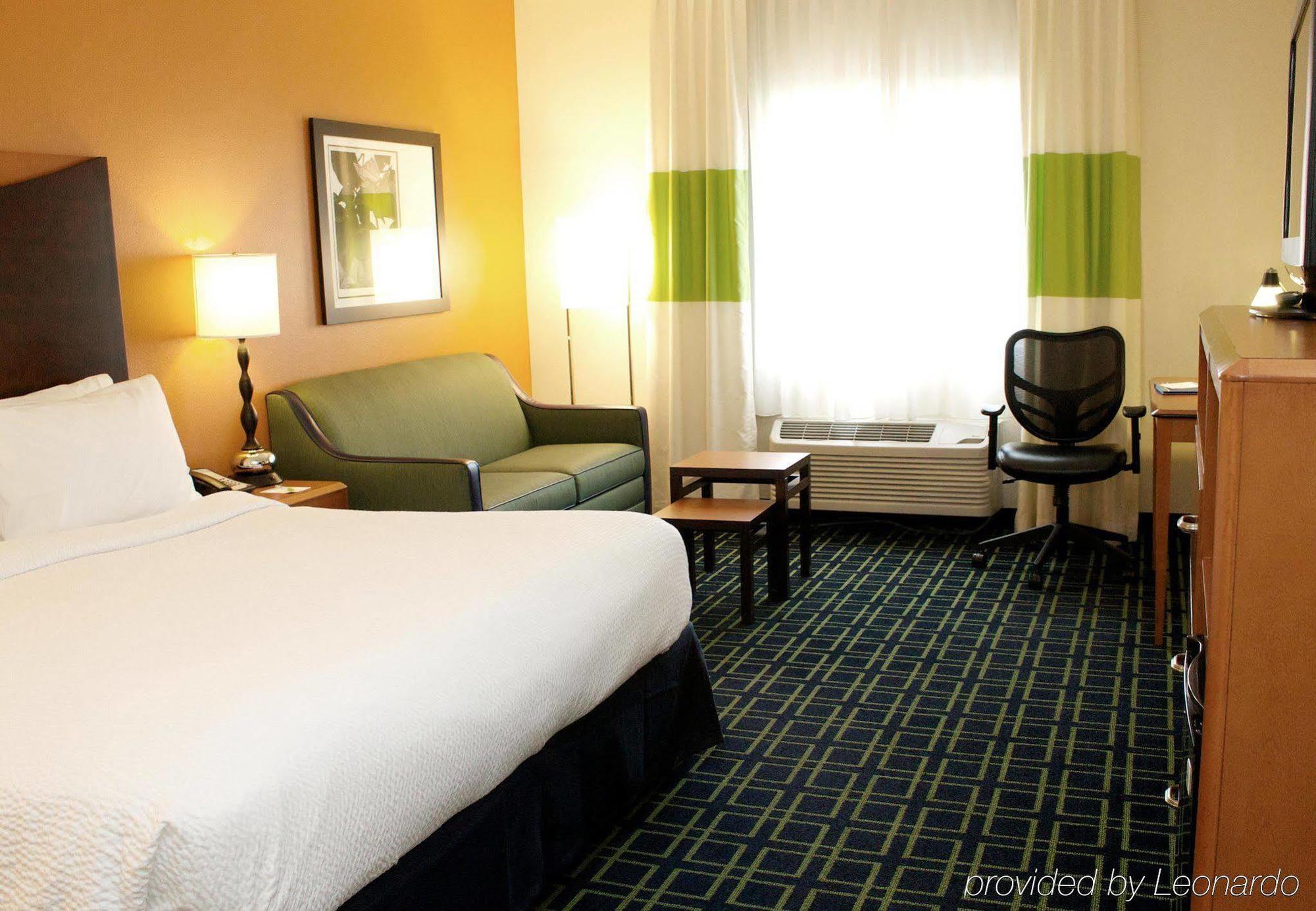 Fairfield Inn And Suites St Petersburg Clearwater Pinellas Park Exteriör bild